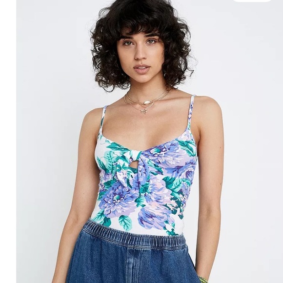 Urban Outfitters Tops - Urban Outfitters Tiffy Tie-Front Floral Tank Top